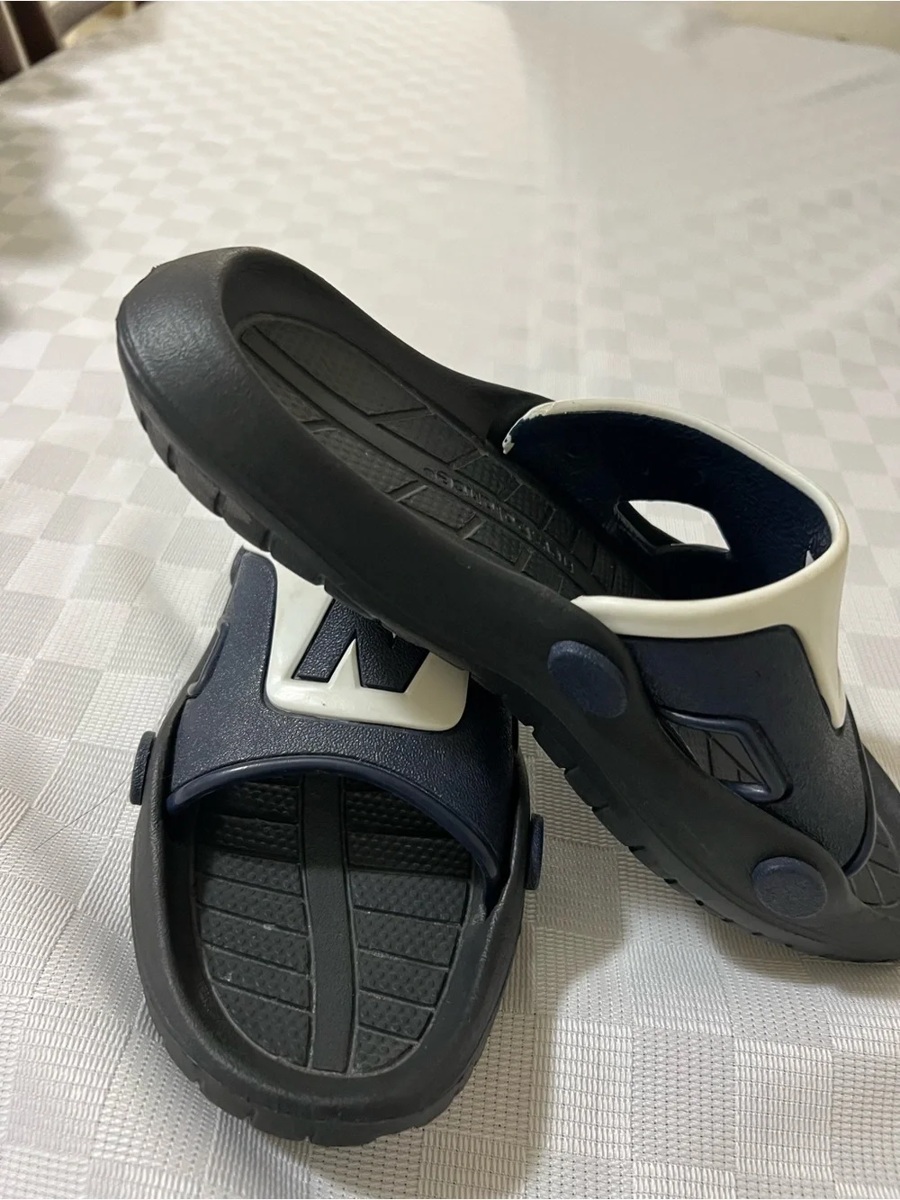 New Balance Black and White Kids Slide Sandals with Logo